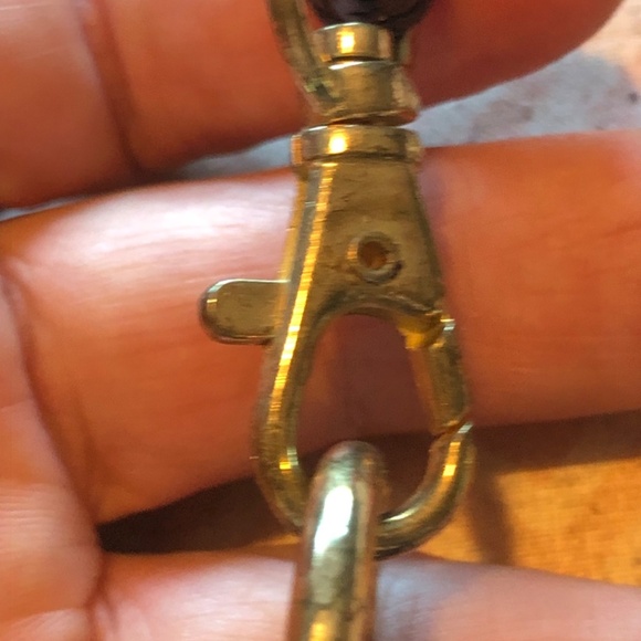 Sweet little vintage black clutch with detachable chain and flap lock - Picture 4 of 8